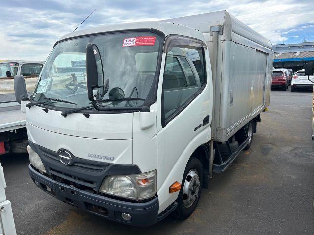 2013 Hino Dutro